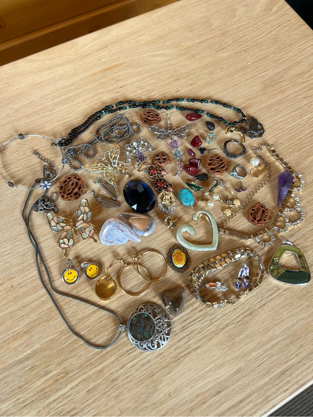 0.66lbs Junk Jewelry Etc.